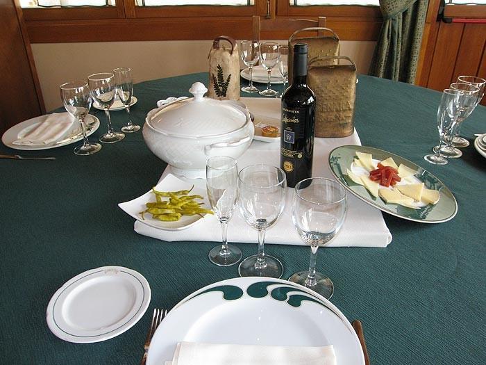 Hostal Lorentxo Olave Bagian luar foto