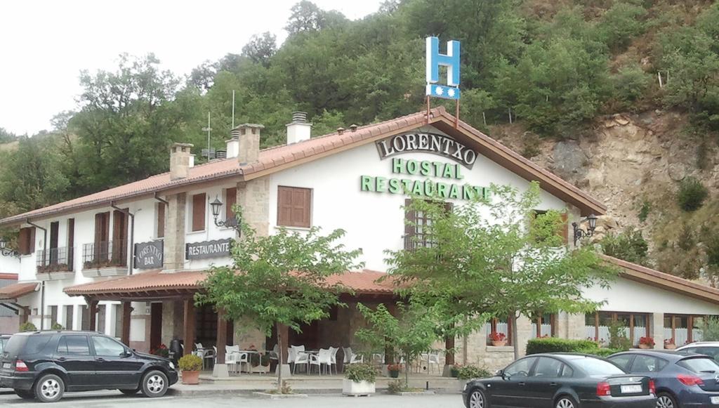 Hostal Lorentxo Olave Bagian luar foto