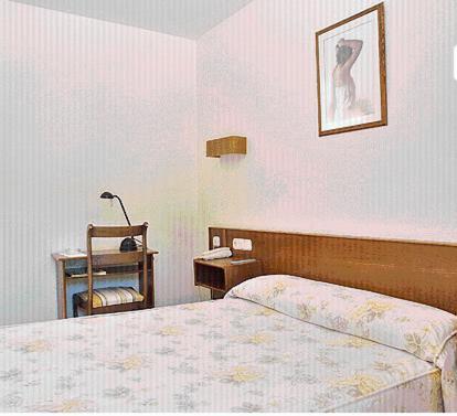 Hostal Lorentxo Olave Ruang foto